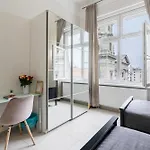 アパート Monnalisa Basilika Breathless View 3 Bedrooms Luxury Flat Free Parking Upon Reservation ブダペスト