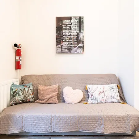 Monnalisa 3 Bedrooms With Private Bathrooms Facing Basilika Dream Flat - 1 Free Parking Upon Reservation 부다페스트