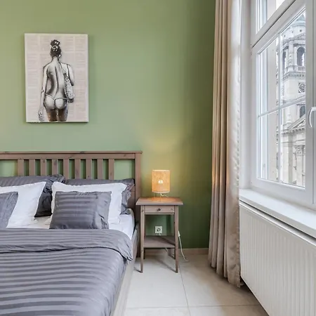 Monnalisa 3 Bedrooms With Private Bathrooms Facing Basilika Dream Flat - 1 Free Parking Upon Reservation 아파트 *