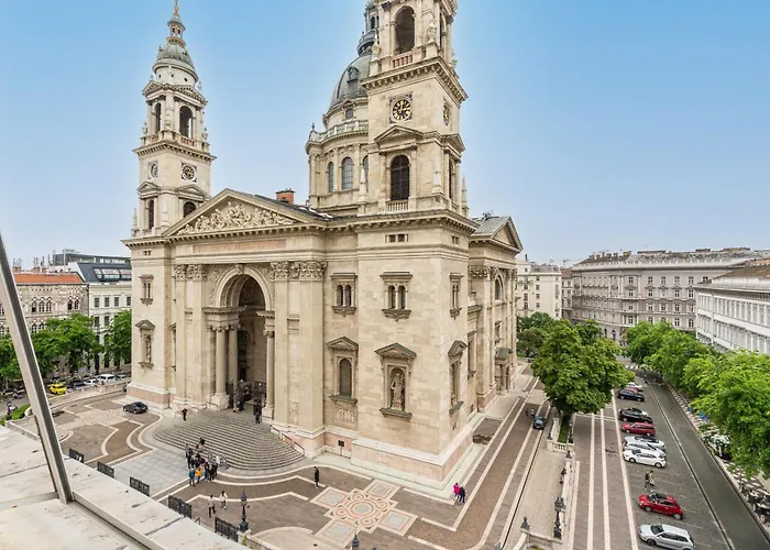 Basilika Breathless View 3 Bedrooms Luxury Flat Free Parking Upon Reservation *