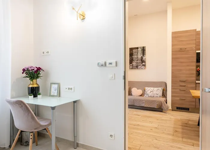 Basilika Breathless View 3 Bedrooms Luxury Flat Free Parking Upon Reservation Lägenhet *