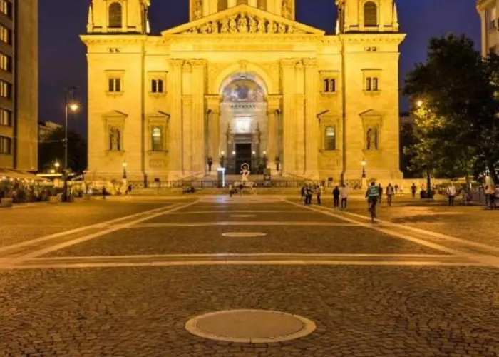 Basilika Breathless View 3 Bedrooms Luxury Flat Free Parking Upon Reservation Budapest