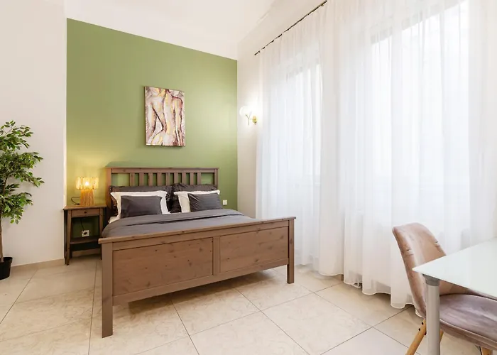 Monnalisa Basilika Breathless View 3 Bedrooms Luxury Flat Free Parking Upon Reservation Budapest