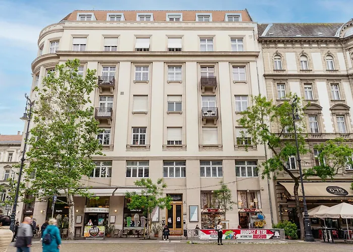 Monnalisa Basilika Breathless View 3 Bedrooms Luxury Flat Free Parking Upon Reservation * Budapest